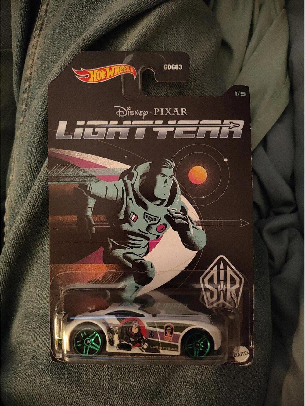 Hot Wheels Disney Pixar Light Year 1/5 Sir Ominous Character Cars 1:64 NIP 2022